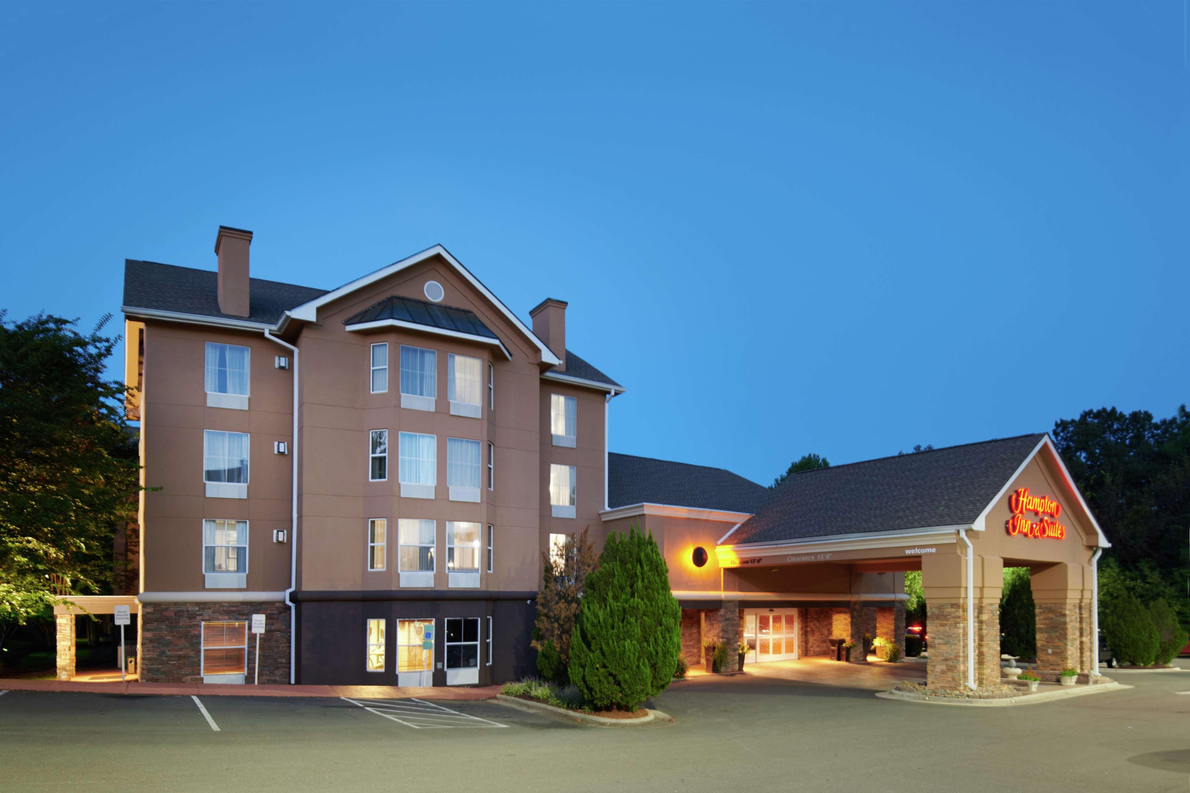 Hampton Inn&Suites Chapel Hill/Durham Exterior foto