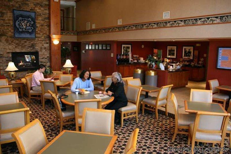 Hampton Inn&Suites Chapel Hill/Durham Restaurant foto