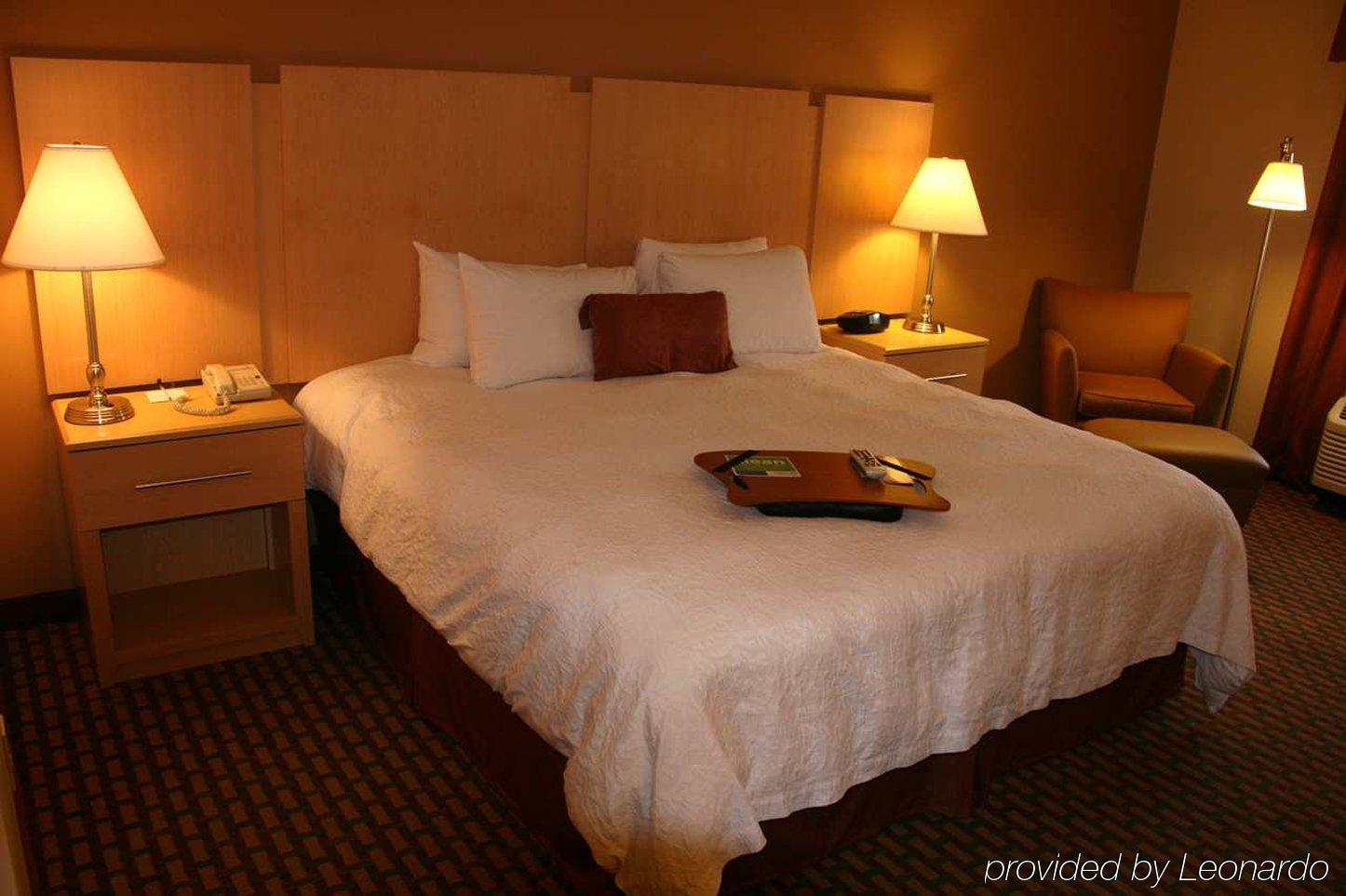 Hampton Inn&Suites Chapel Hill/Durham Zimmer foto